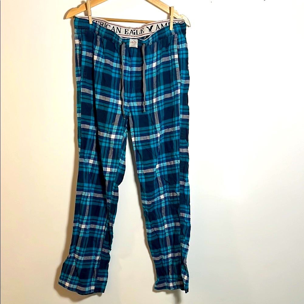 American Eagle Men’s Blue Plaid Pajama Pants